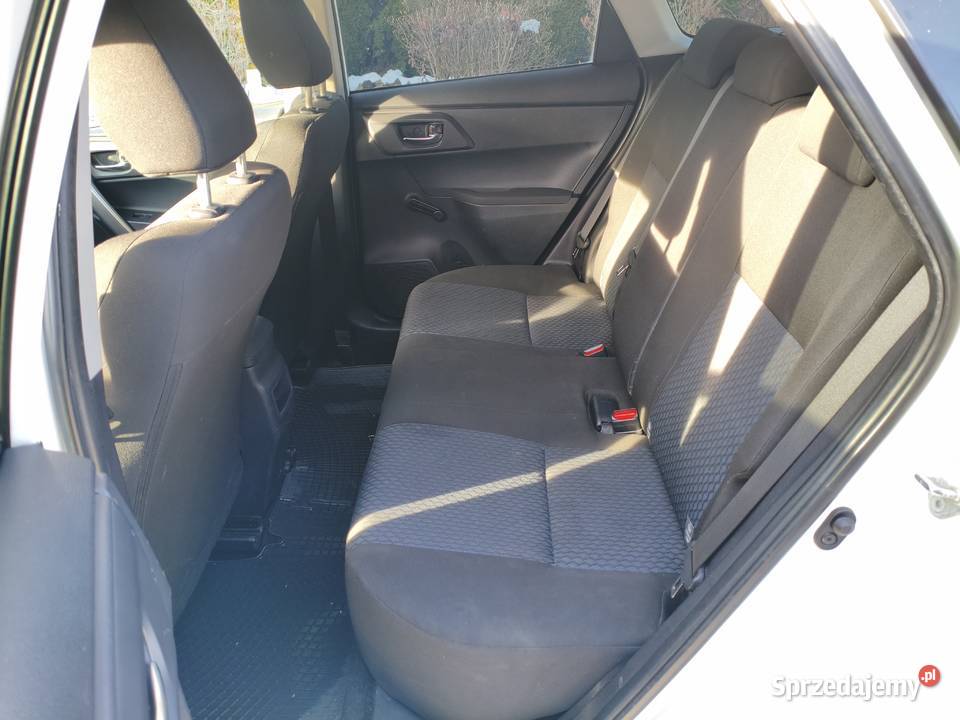 Toyota Auris II 14 D4D kombi stan bezwypadkowy małopolskie Andrychów