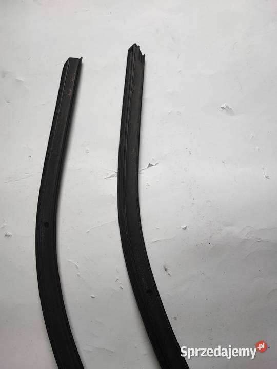 Listwa błotnika Citroen C4 Picasso Lipno