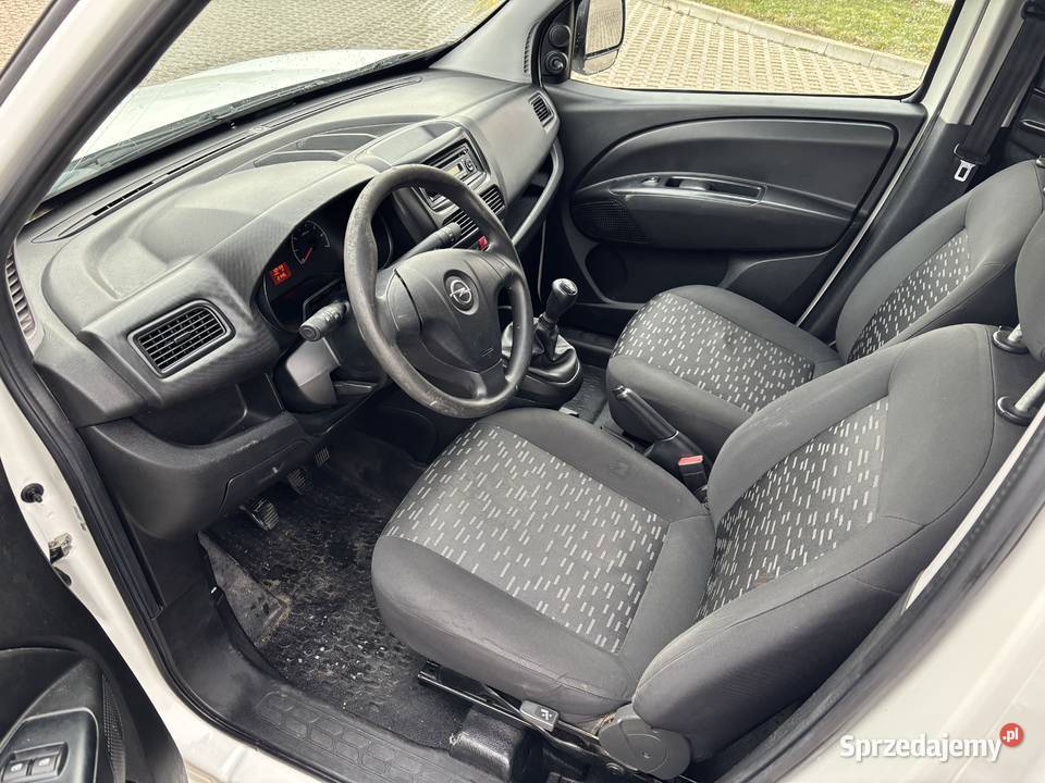 Combo 13 cdti klima długi nowy Niski przebieg Ryczywół