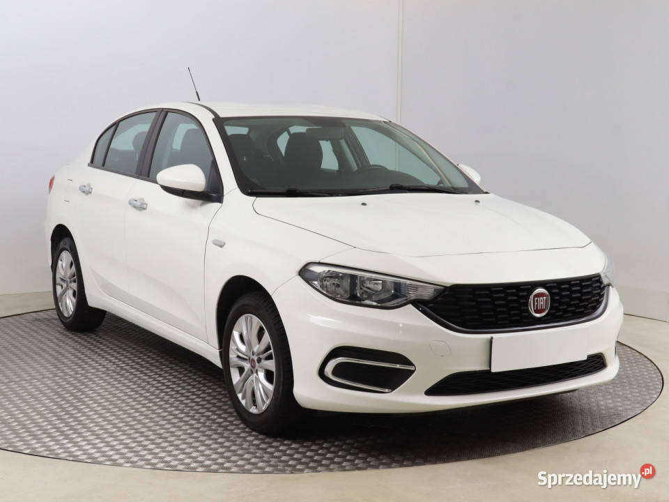 Fiat Tipo 14 16V Rok produkcji 2017 Tipo Bielany Wrocławskie sprzedam