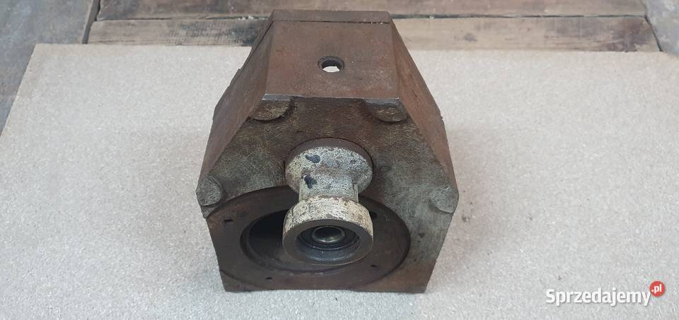 Obudowa mechanizmu maszyny wieloczynnościowej Ryki