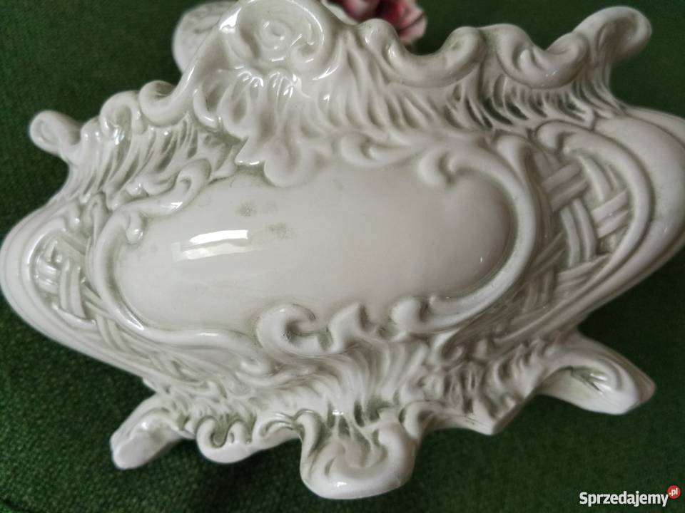 Piękna bomboniera Porcelana i szkło Ropa