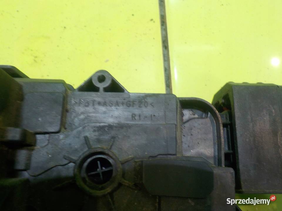 OPEL CORSA D LIFT 12 B 11r HB 5D zamek drzwi sprzedam