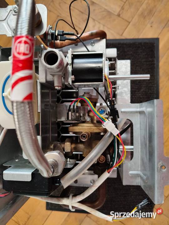 Gazowy podgrzewacz wody Ariston FAST R X ONM 11 Poznań