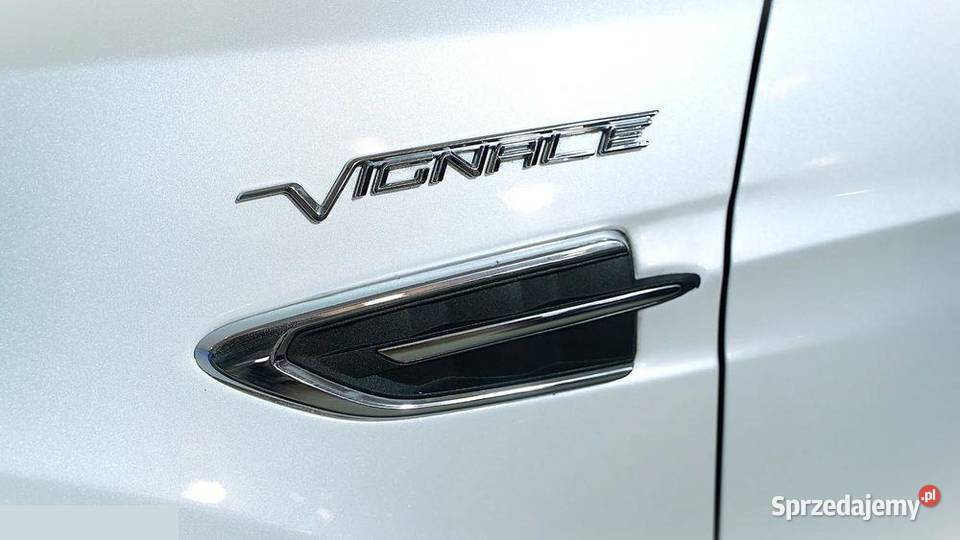 Ford Kuga 20 TDCi 4x4 Vignale 150 2017r Dąbrowa Górnicza