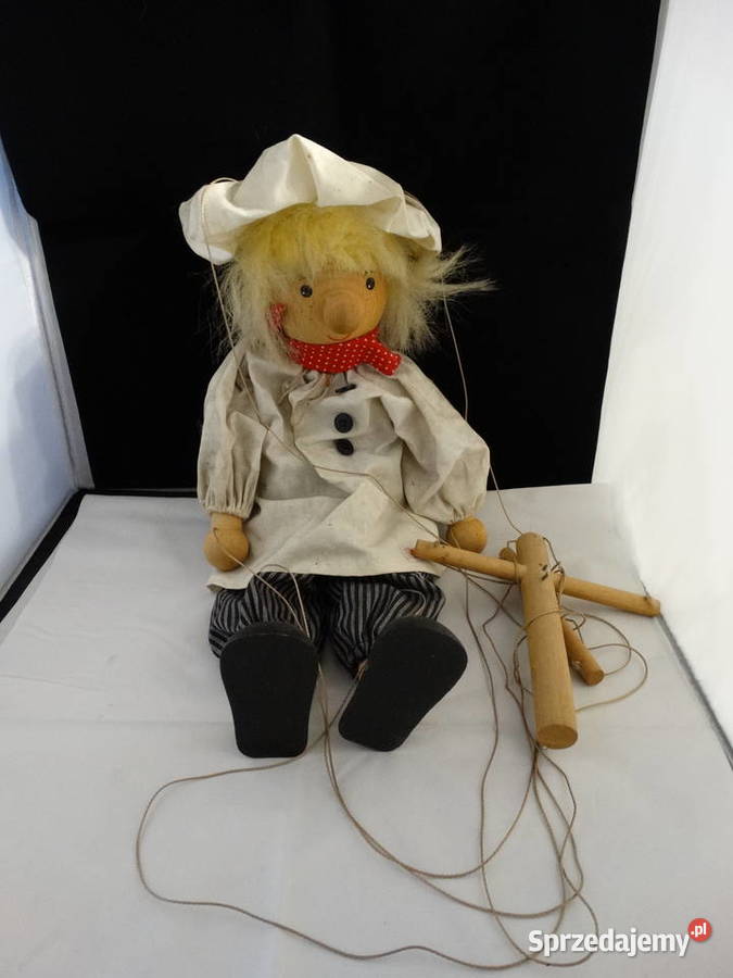 Stara drewniana marionetka kukła kucharz i Witnica