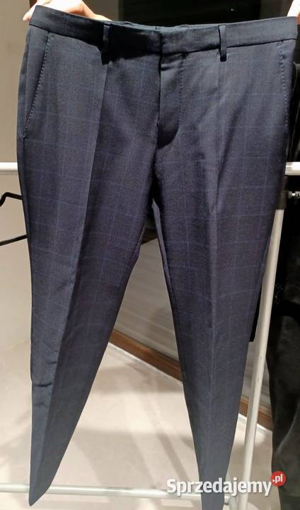 Garnitur Hugo Boss Czarne rozmiar 48 Żodyń