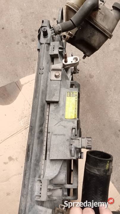 Toyota Yaris komplet chłodnic Sokołów Małopolski