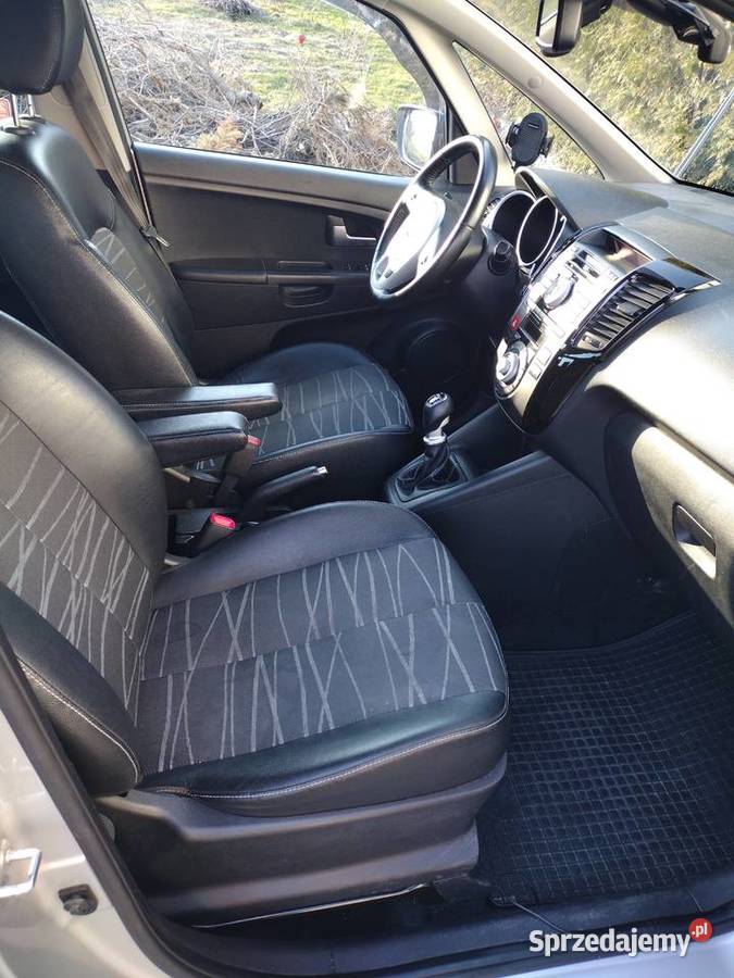 Sprzedam Kia Venga 1 6 benzyna LPG manualna Jadowniki sprzedam