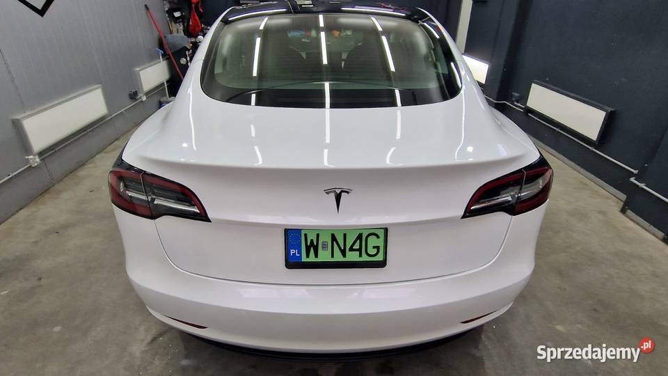 Tesla Model 3 RWD auto prywatne Warszawa