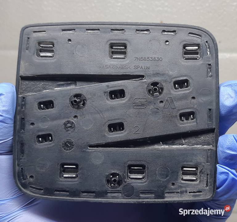 EMBLEMAT ZNACZEK LOGO SEAT ALHAMBRA 7N5853630 Mielęcin