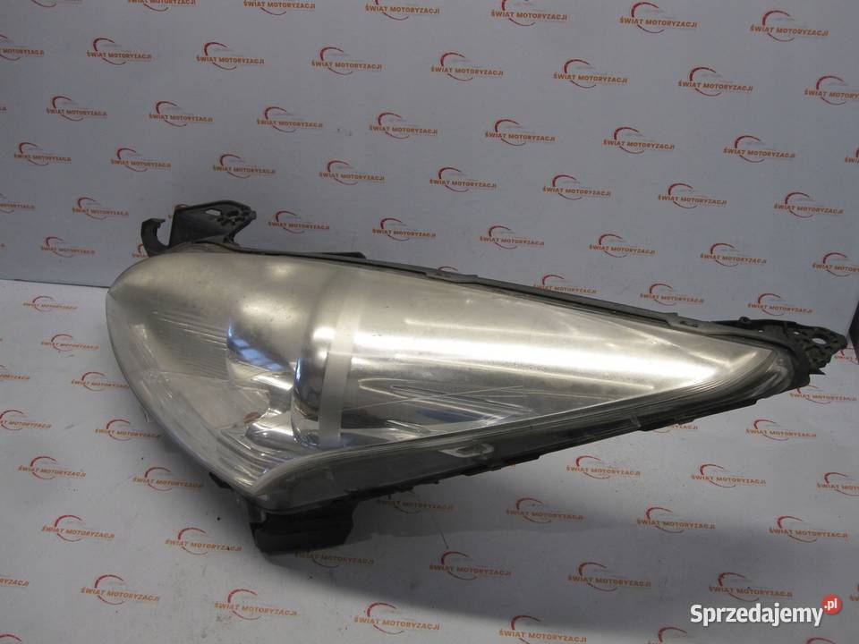 PEUGEOT 3008 11r lampa lewa przód 9685472780 osobowe Kielce