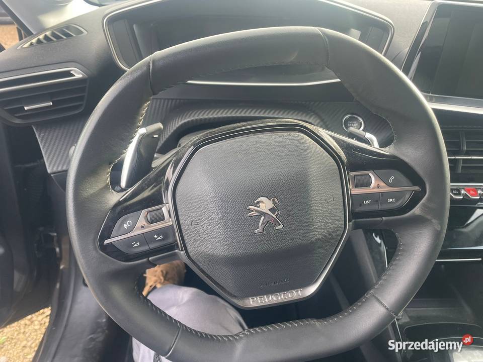 PEUGEOT 208 II 12i PureTech 100 EAT8 GJ588 Rok produkcji 2022 Wrocław sprzedam
