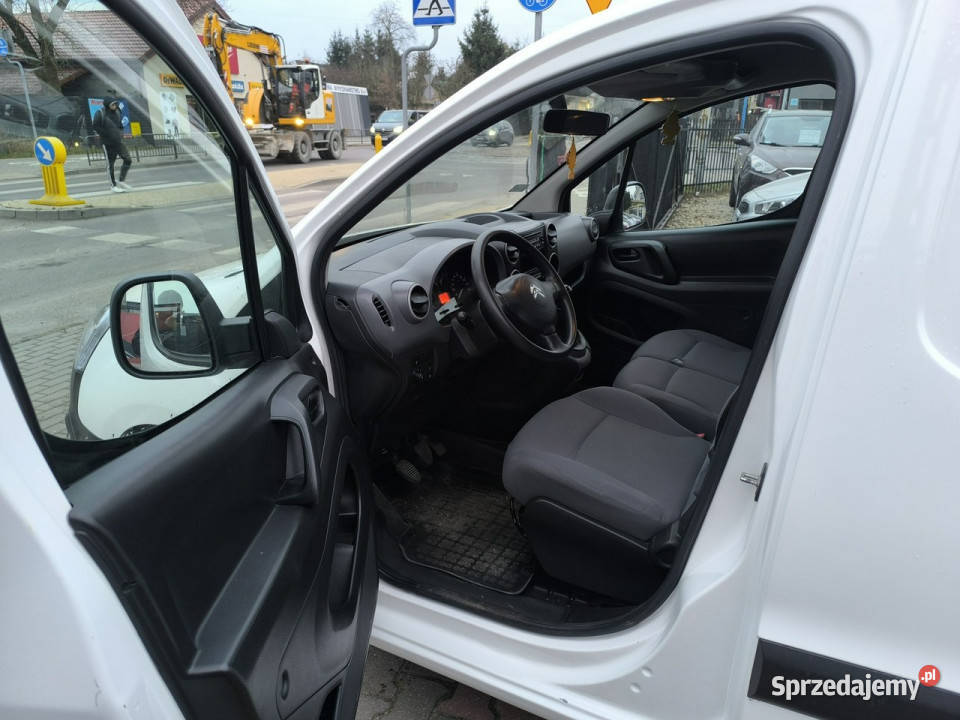 Citroen Berlingo 16 HDi 90 3 osobowy wspomaganie kierownicy Łuków