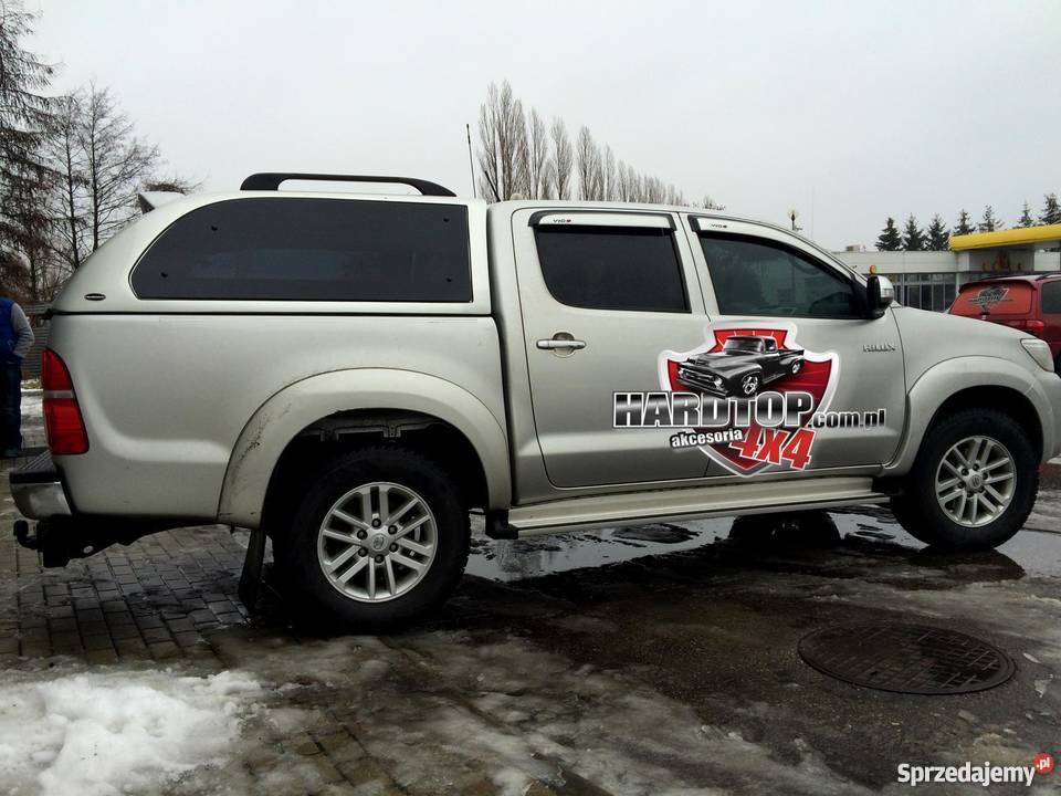 Zabudowa Toyota Hilux Hardtop 8 części blacharskie Pasłęk