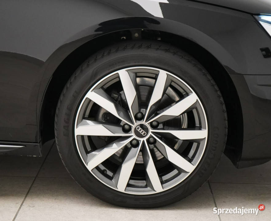 Audi A4 35TFSI 150 LED Tempomat Ambient Kamera lakier metallic Kielce