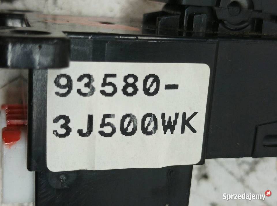 PRZEŁĄCZNIK SZYB PRAWY TYŁ 935803J500WK Hyundai