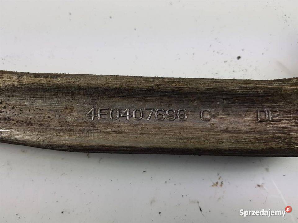 WAHACZ PRZÓD PRAWY S8 D3 4E0407696C Lipno