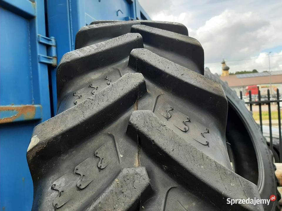 Opona używana rolnicza 32090R50 124R50 BKT