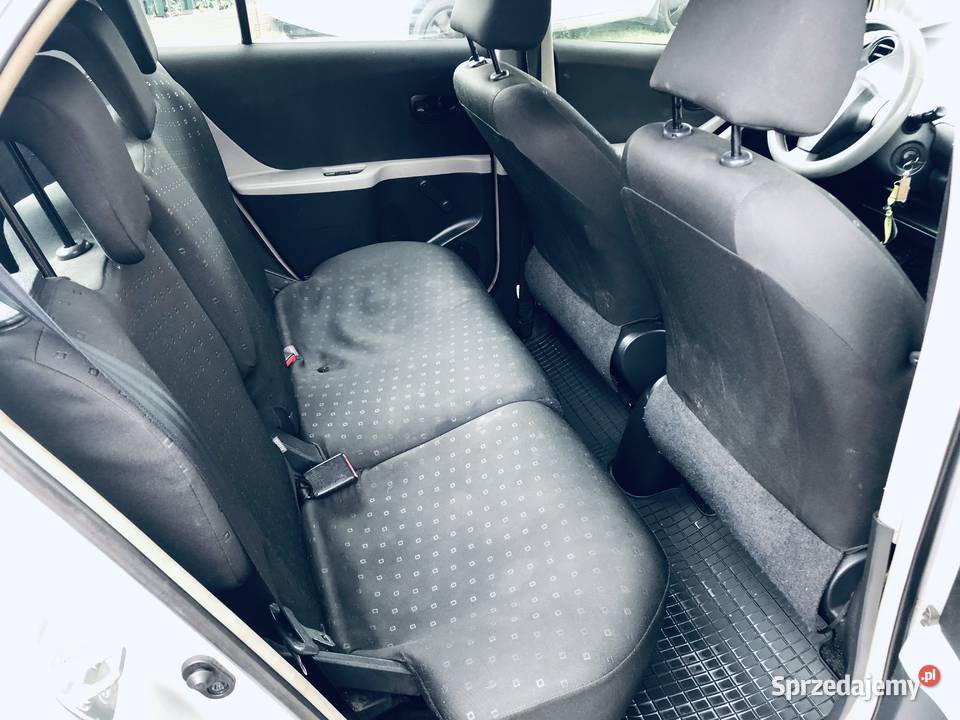 Toyota Yaris II SREBERKO DIESEL KLIMATYZACJA 90 diesel Przeworsk