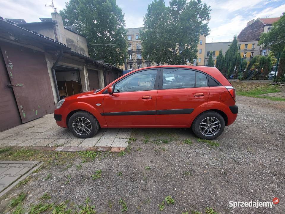 KIA RIO II 14 100 z 2007roku światła przeciwmgielne Chorzów