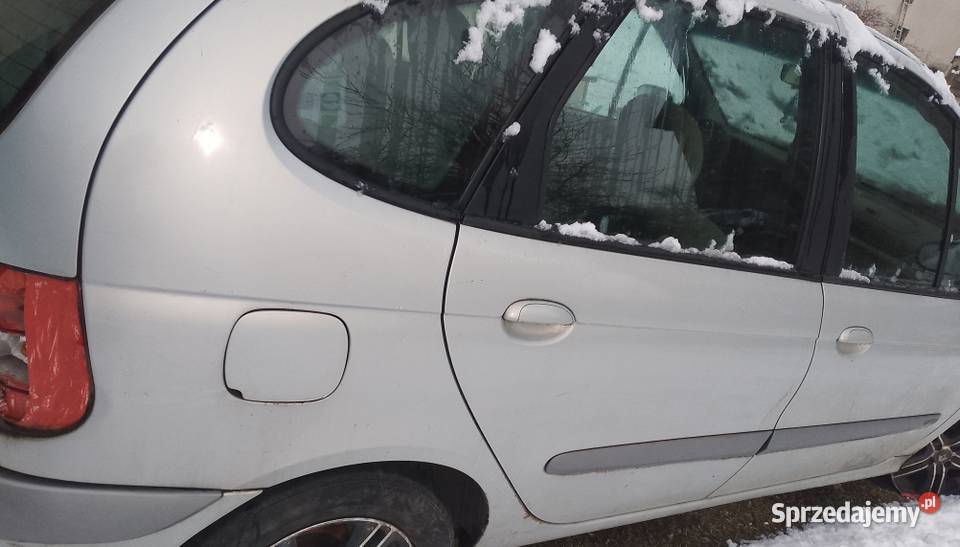 na części Iwanowice Dworskie