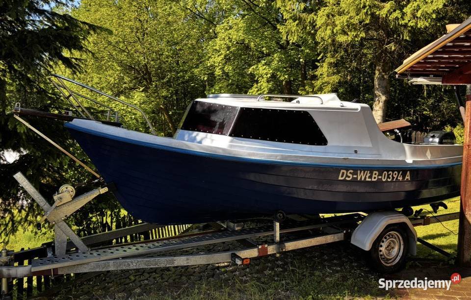 Motorówka jacht kormoran Wałbrzych