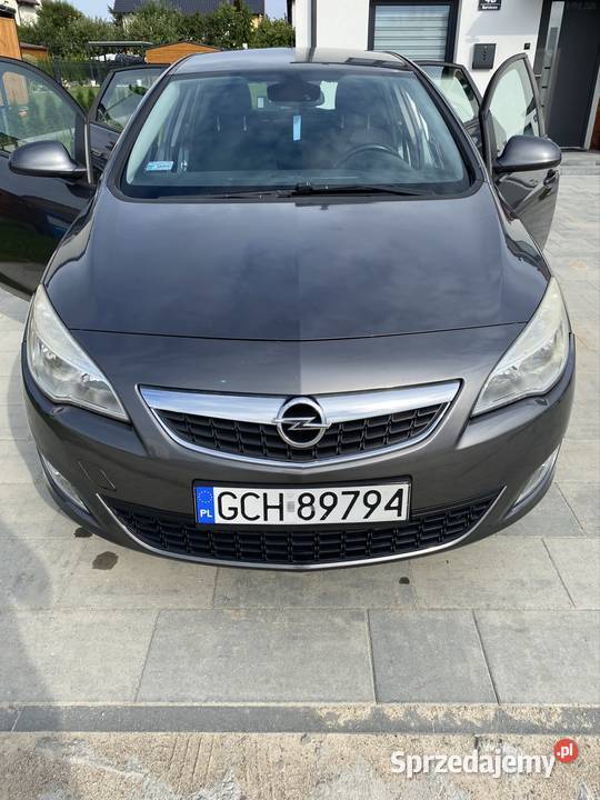 Opel Astra J 14 LPG 100 LPG 2022 Duży ekran nieuszkodzony Chojnice