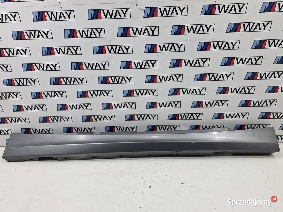 BMW E87 LISTWA NAKŁADKA PROGOWA PRAWA A52