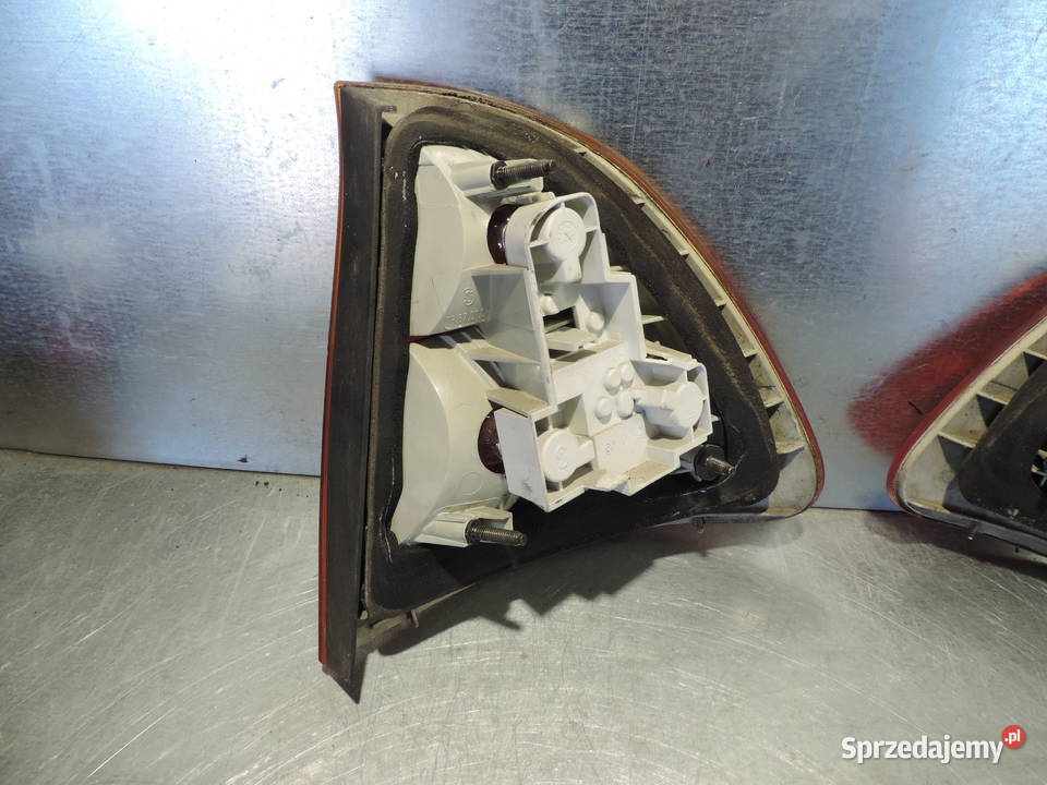 BMW E46 LIFT KOMBI LAMPA PRAWY TYŁ Nowy Sącz