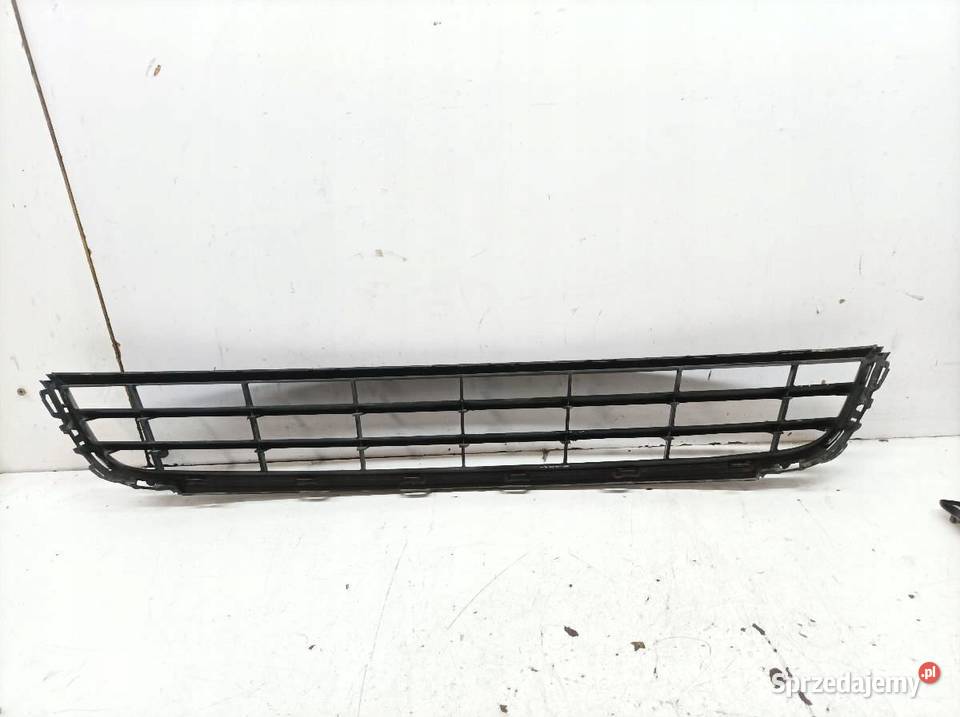 KRATKA ŚRODKOWA ZDERZAKA PRZÓD 5C 5C6853677A