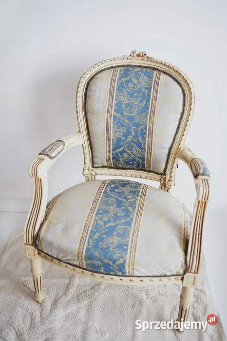 Fotele w stylu Ludwika Lustro