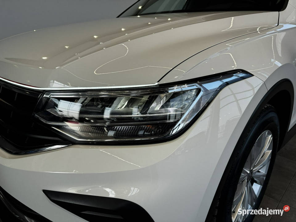 Volkswagen Tiguan 15TSI 150 M6 20202021 r sal I światła LED Myślenice sprzedam