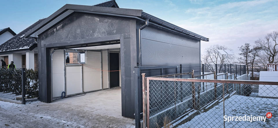 Garaż 45x55 z płyty warstwowej brama segmentowa małopolskie