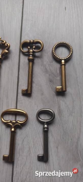 Zabytkowe okucia do mebli sprzedam