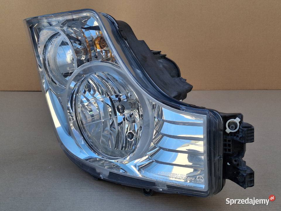 MERCEDES ACTROS MP4 REFLEKTOR PRAWY LAMPA PRAWA sprzedam