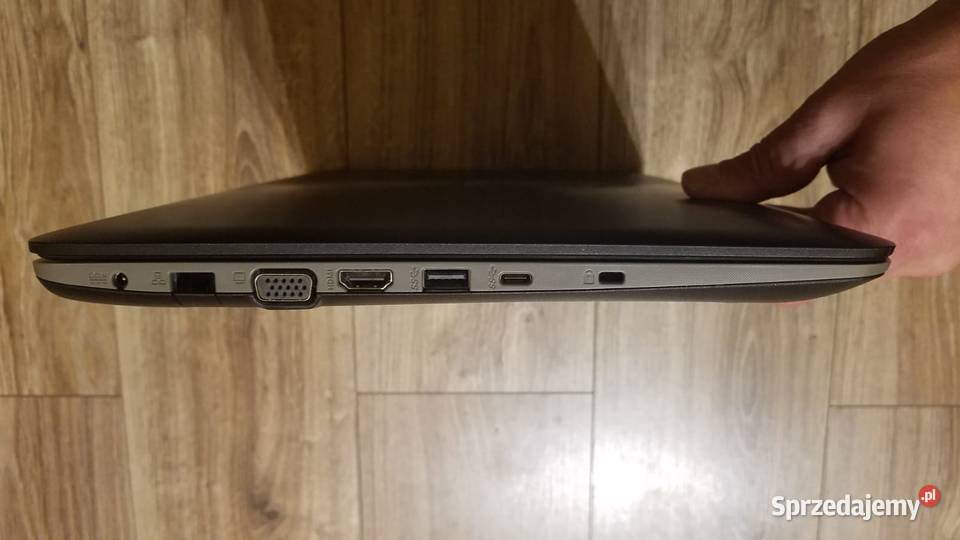 Laptop ASUS R558U i57200U 25GHz 156 12GB RAM Czytnik kart pamięci  Białystok