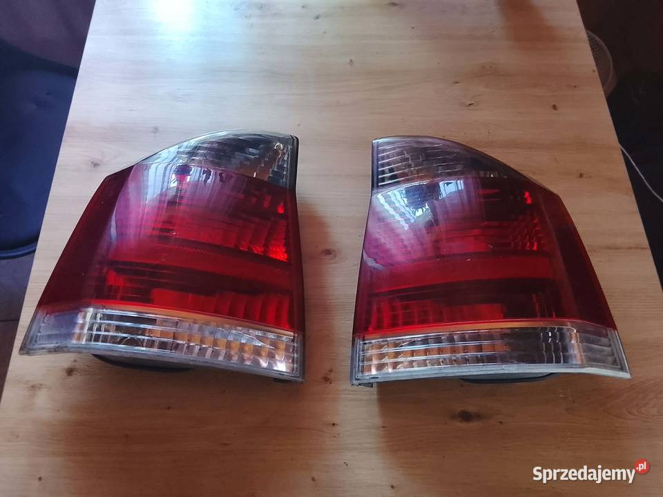 Tylne lampy Opel Vectra C GTS Sedan Hatchback osobowe Lampy tylne Żabno