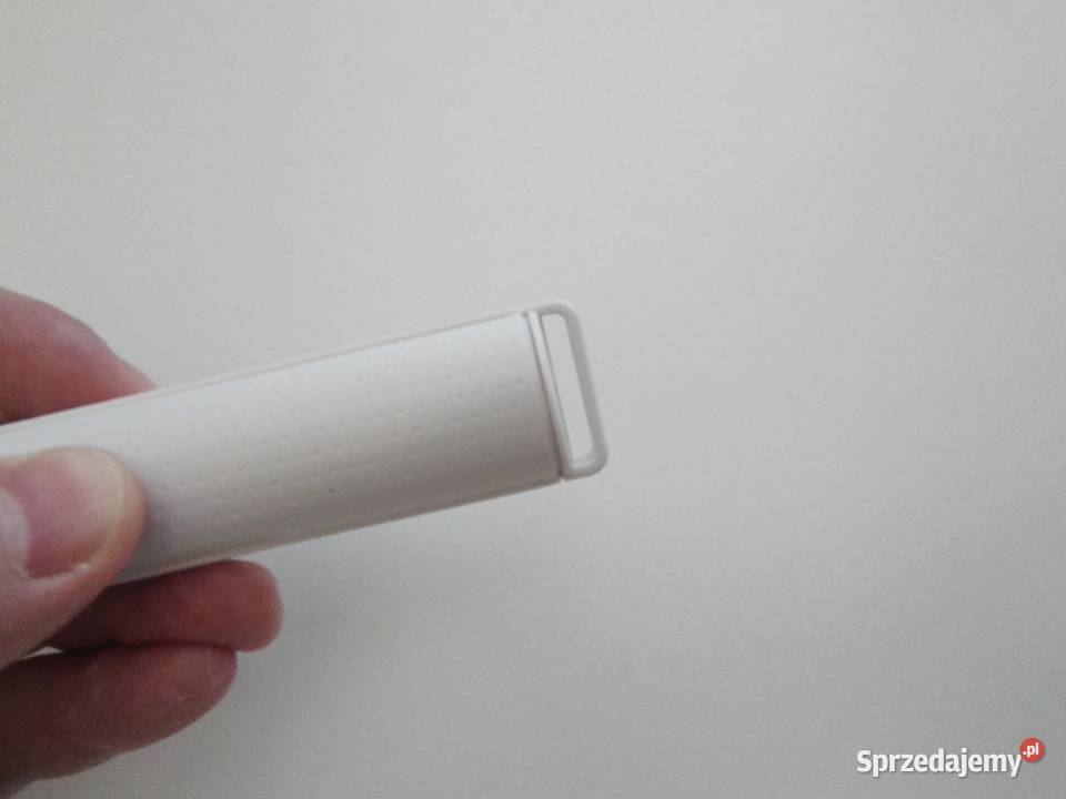 VARTA mini powerbank około 2000 mAh kabelek Siedlce