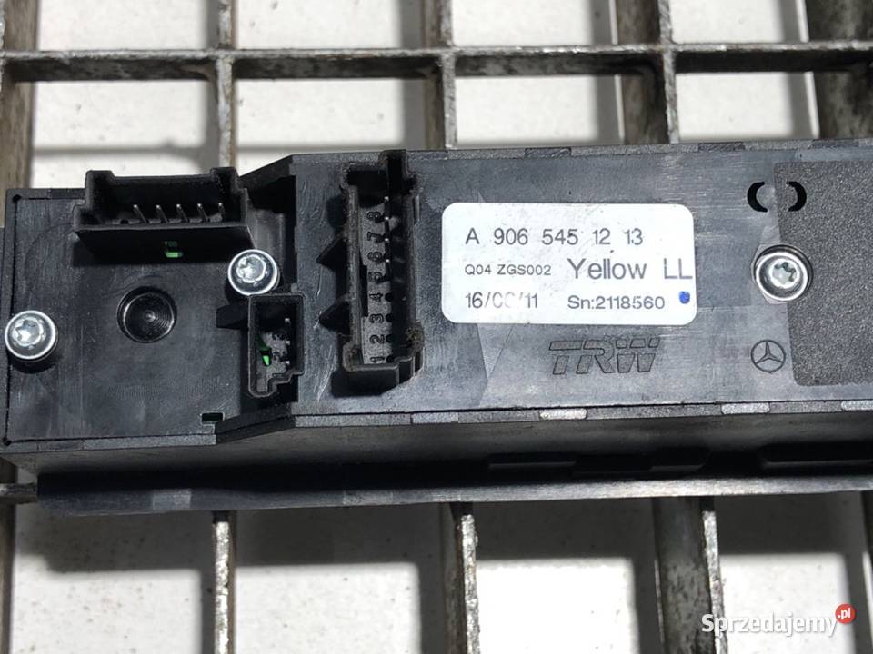 PRZEŁĄCZNIK SZYB MERCEDES W906 A9065451213 Bus sprzedam
