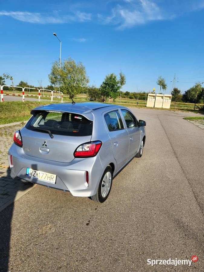 Mitsubishi Space Star Toyota Yaris mały przebieg