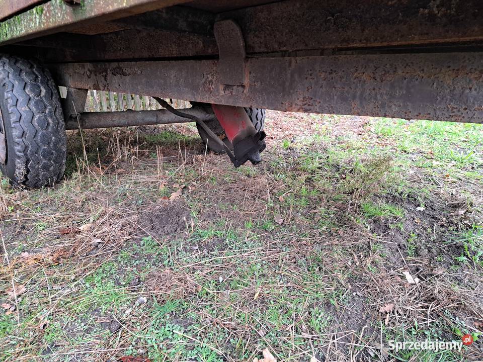 Przyczepa jednoosiowa wywrotka na tył nieuszkodzony Gizałki