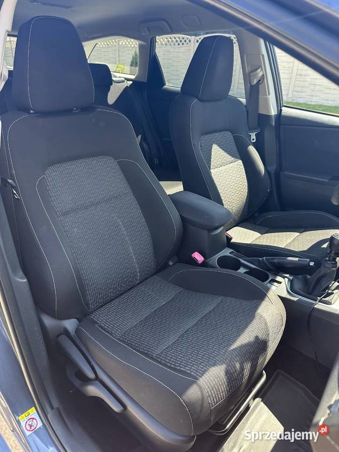 Toyota Auris 2015r 16 Benzyna Radom sprzedam