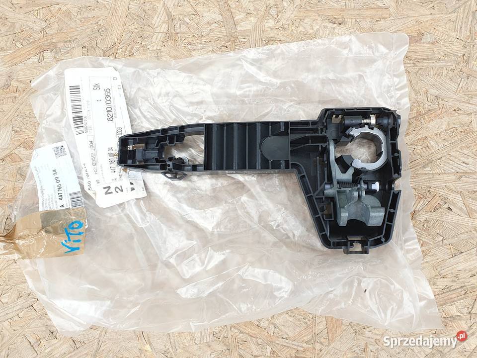 MERCEDES VITO W447 KLAMKA DRZWI PRAWA TYŁ PRAWY Karoseria sprzedam