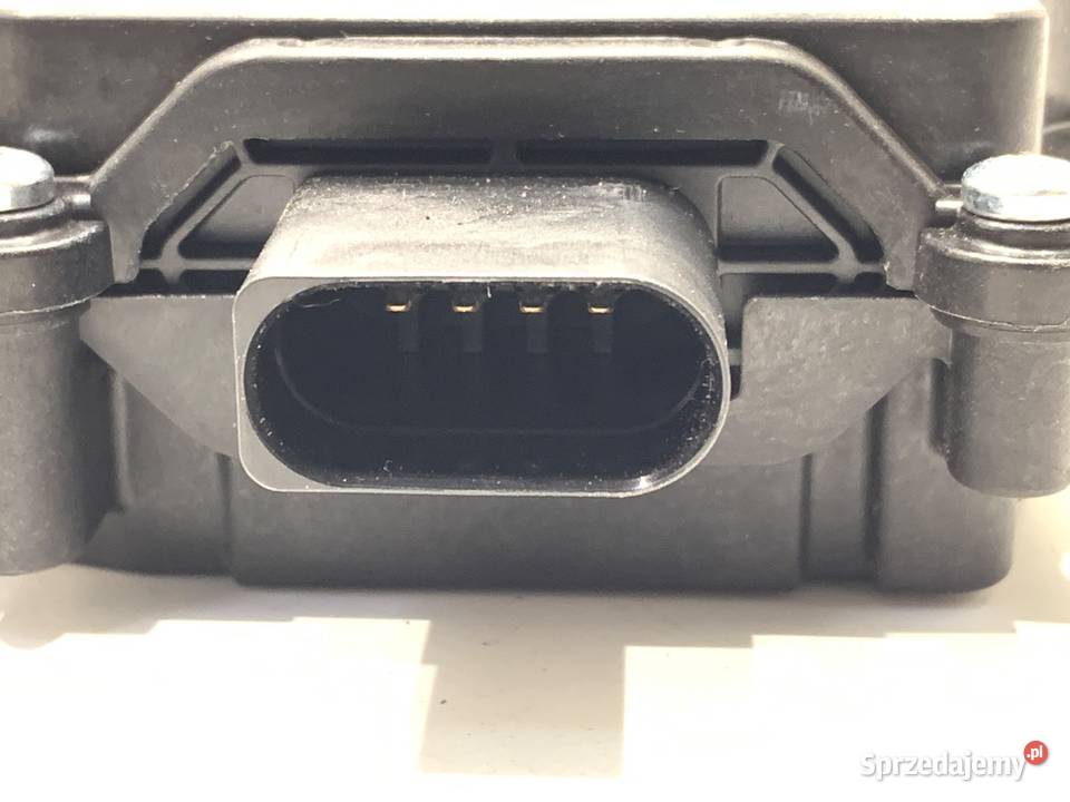 DOCIĄG ZAMKA KLAPY JAGUAR XF II JX63404C10AB 20 Klapy bagażnika podkarpackie