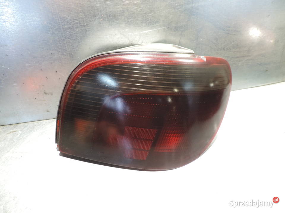 TOYOTA YARIS I LAMPA PRAWY TYŁ sprzedam