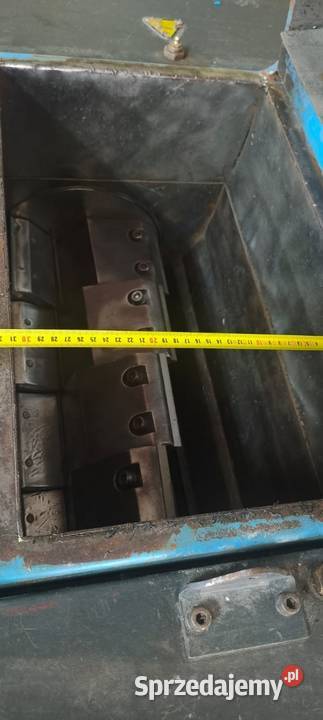 Rozdrabniacz niszczarka do tworzyw Shini 11kw