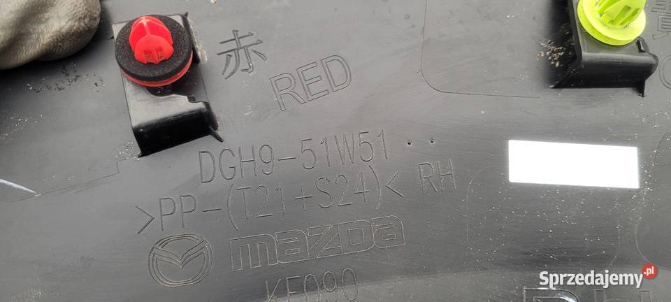 MAZDA CX30 LISTWA BŁOTNIKA PRAWA TYŁ listwy boczne śląskie