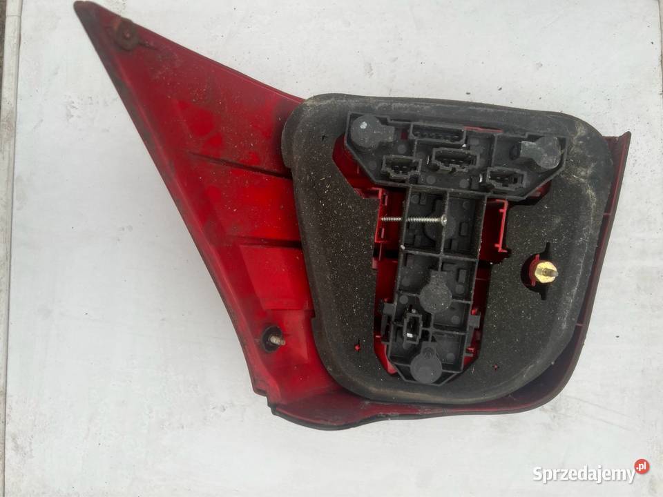 Lampa tył VW Golf IV osobowe wielkopolskie Ostrzeszów sprzedam