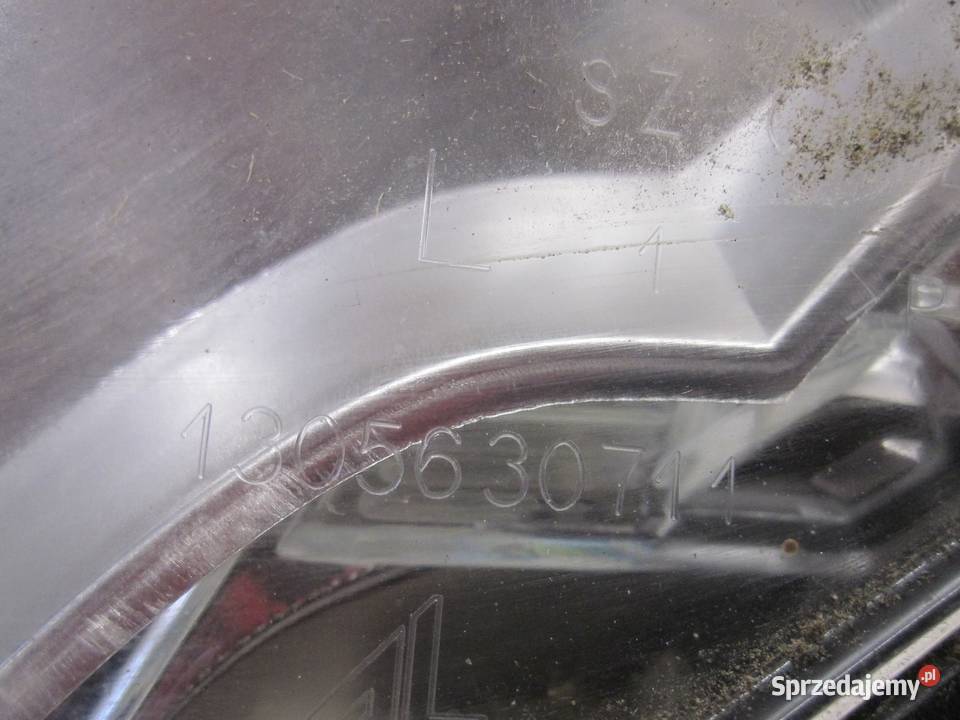RENAULT MEGANE III 08r lampa lewa przód Kielce sprzedam